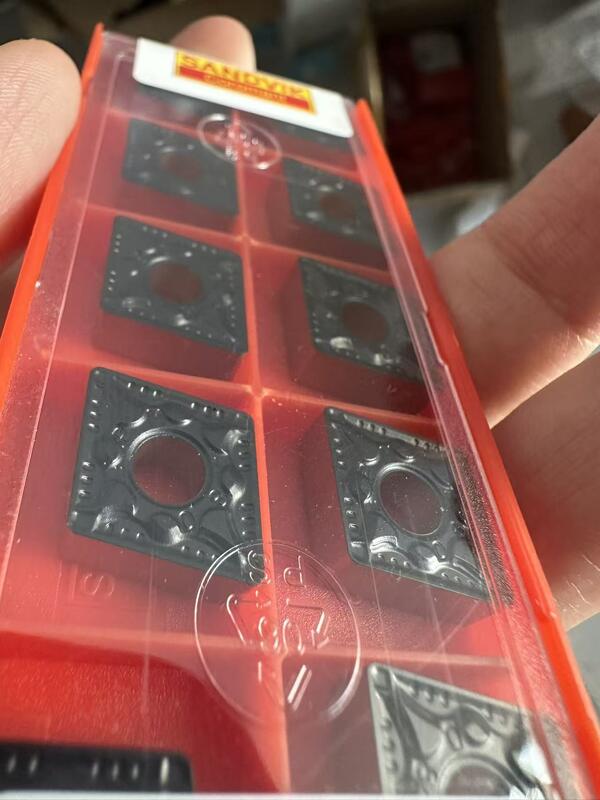 sandviks CNMG 120412-PF 4225 Carbide Turning Insert CNMG 432 CVD Coated 80 Degree Rhombic Lathe Insert for Steel Finishing